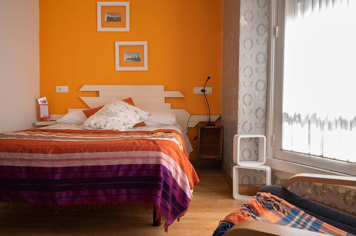 Balenax Pension Хихон Экстерьер фото